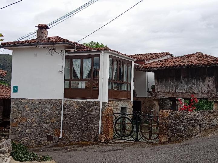 Casa La Cruz A 2Km De Cangas De Onis Ngoại thất bức ảnh